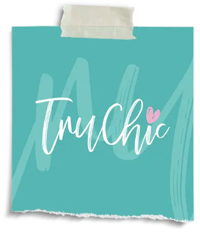 Foto de logotipo Truchic sobre fondo corporativo verde aguamarina roto con cinta adhesiva